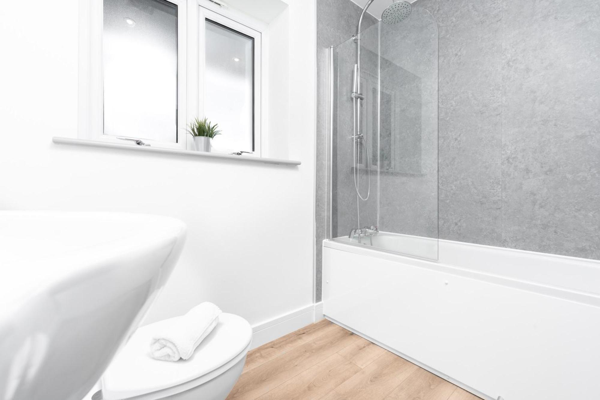 Stylish 2 Bedroom Apartment - Balcony - Secure Parking - Top Rated - 5Mc Birmingham Exterior foto