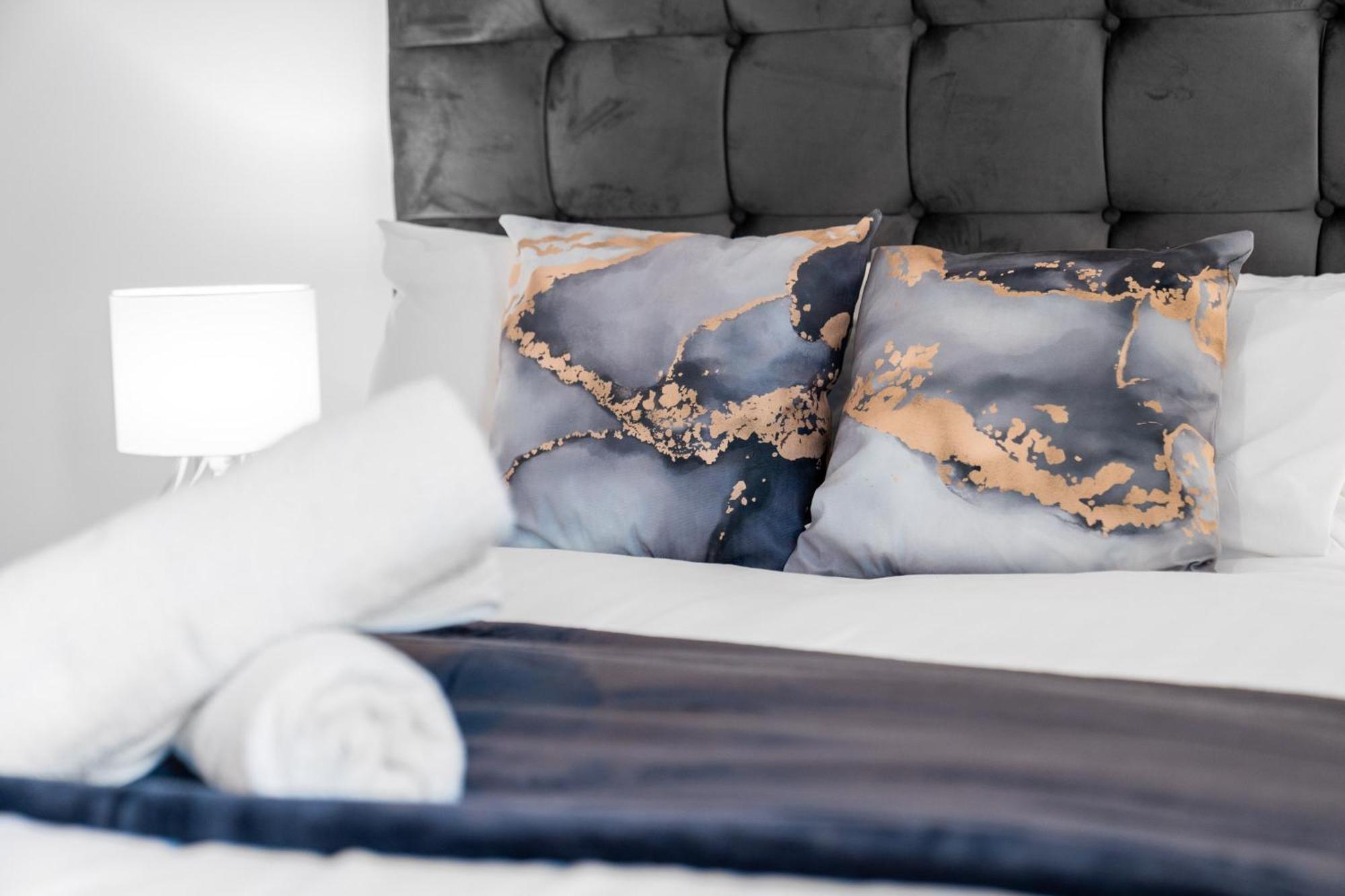 Stylish 2 Bedroom Apartment - Balcony - Secure Parking - Top Rated - 5Mc Birmingham Exterior foto